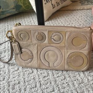 Coach Wristlet EUC Limited Edition Mia Madison